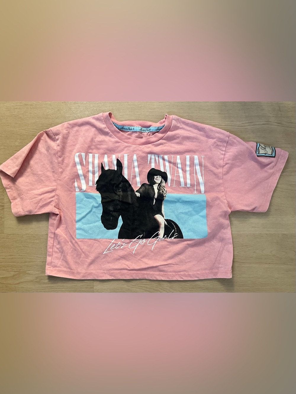 Pink Shania Twain ‘Let's Go Girls' Graphic Women’s Cropped T Shirt